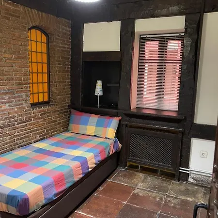 Old Town Palace Apartment
