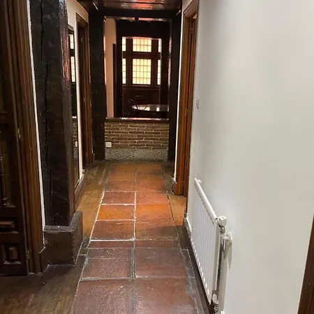 Old Town Palace דירה *